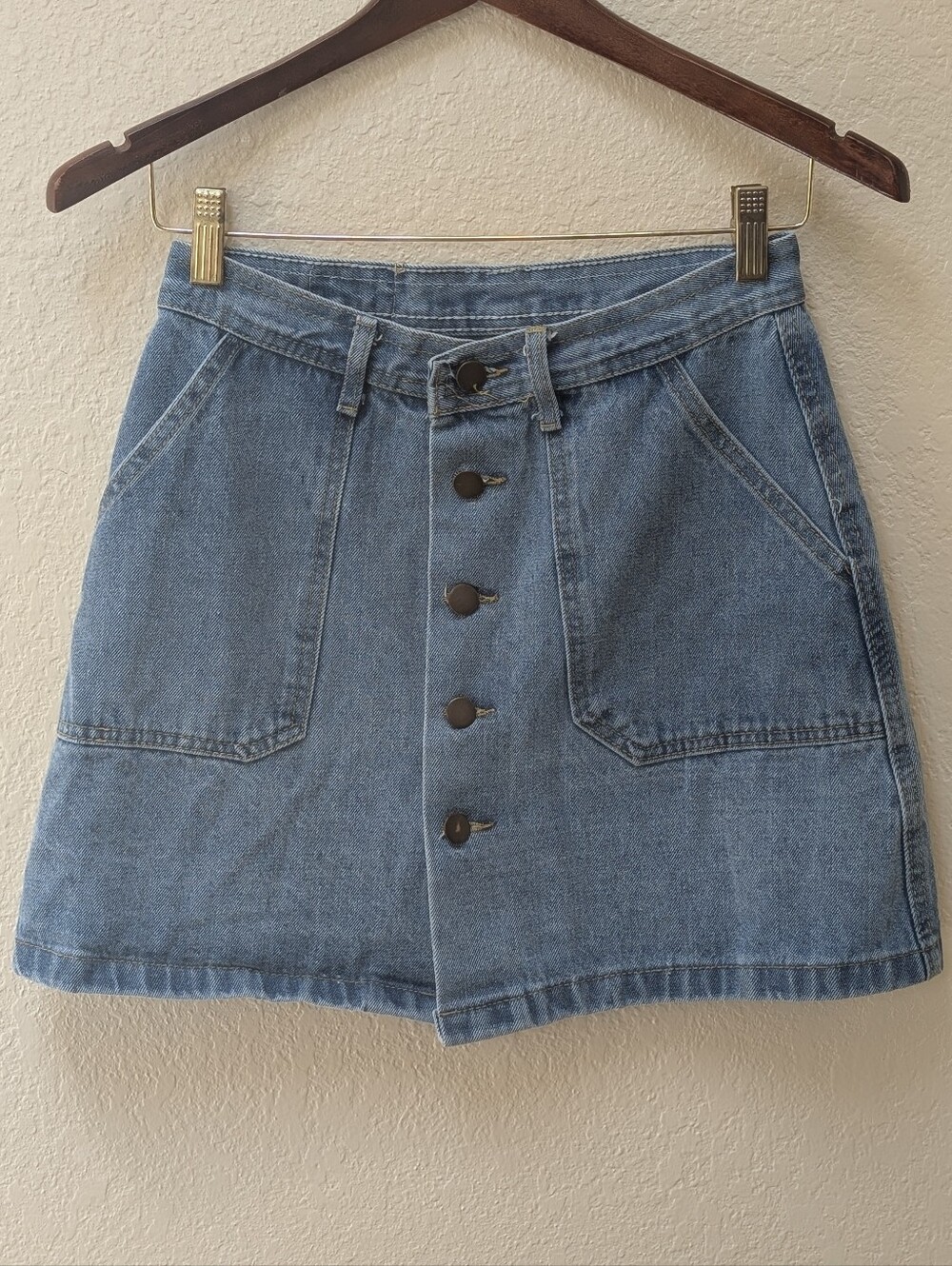Y2K Denim Mini Skirt. Button Front With Pockets Size Small